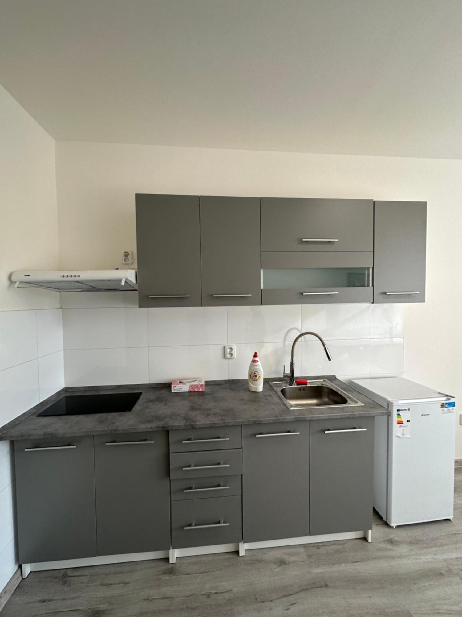 Kk Apartments Прага Екстериор снимка