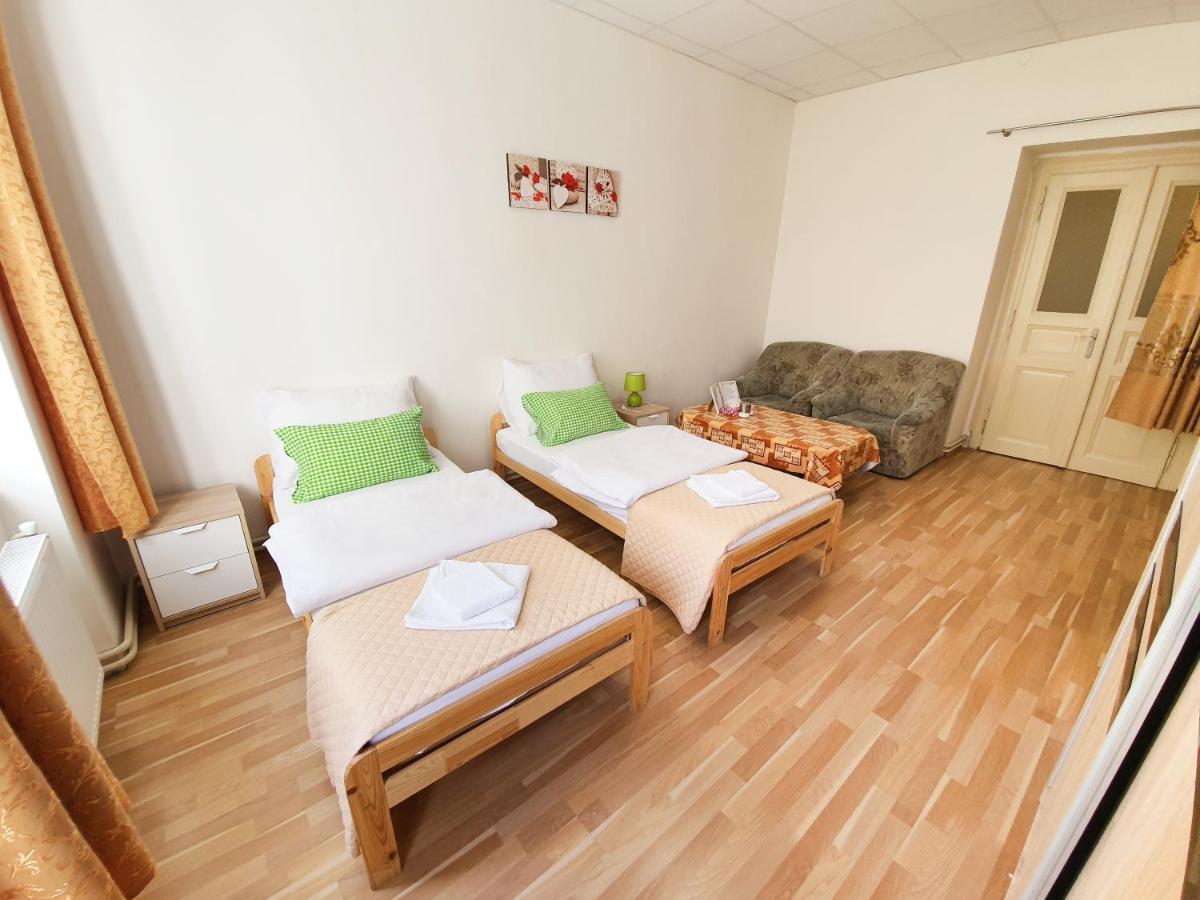 Kk Apartments Прага Екстериор снимка