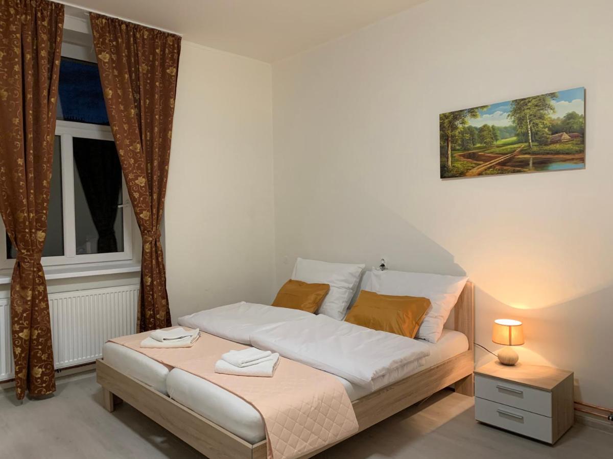 Kk Apartments Прага Екстериор снимка