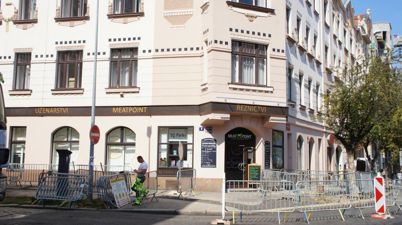 Kk Apartments Прага Екстериор снимка