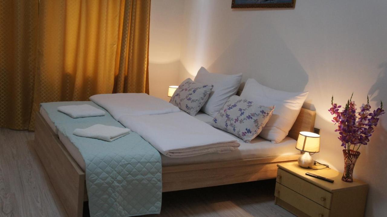 Kk Apartments Прага Екстериор снимка