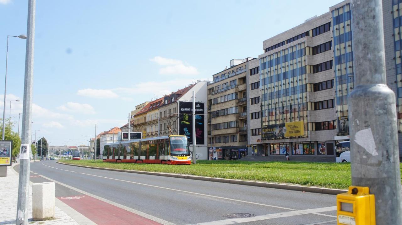 Kk Apartments Прага Екстериор снимка